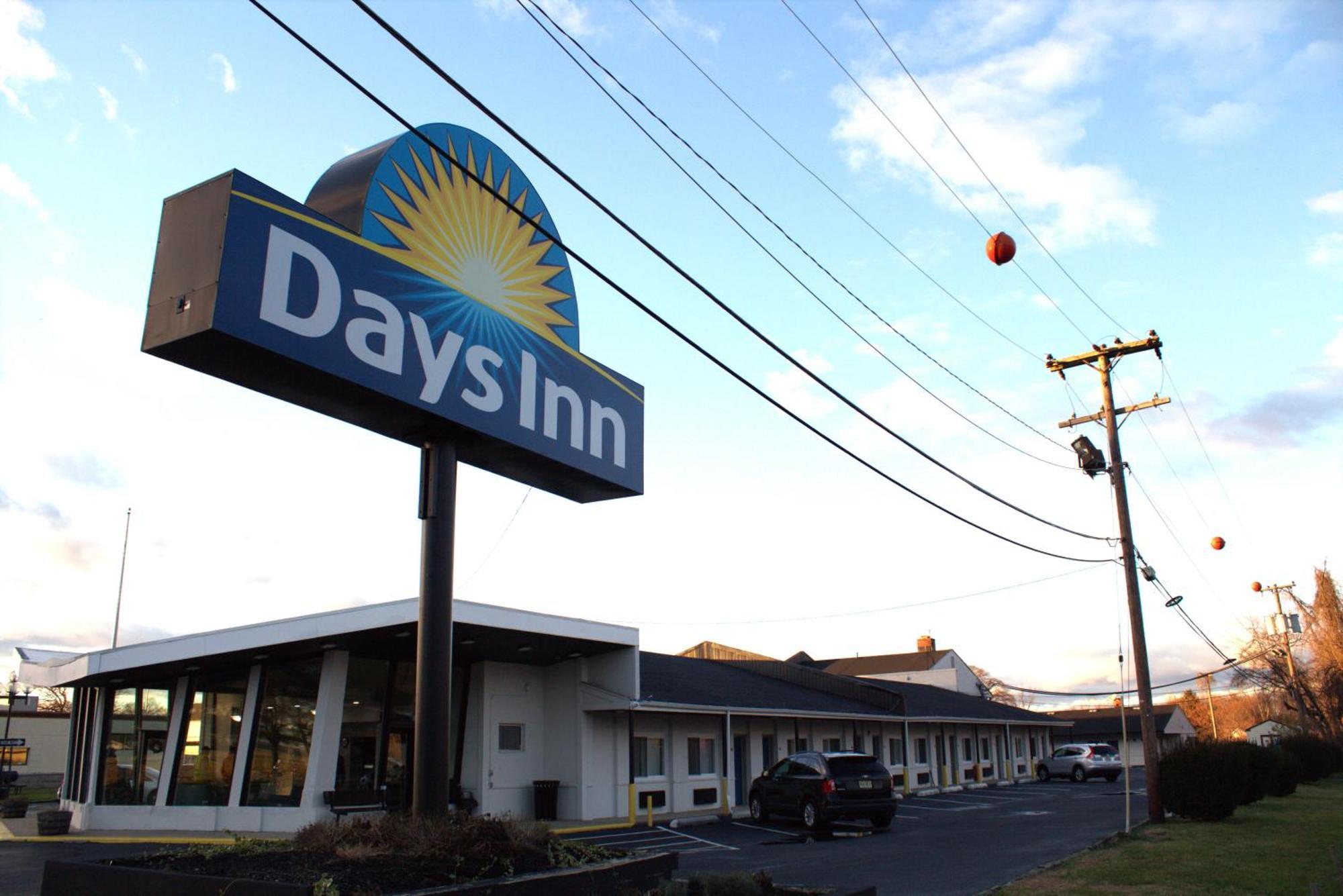 Days Inn By Wyndham Wrightstown Mcguire Afb Bordentown Exterior foto